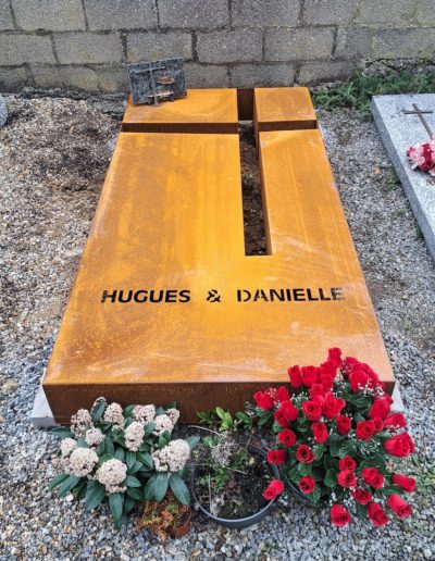 Monument funéraire simple acier Corten pas cher Monument funéraire simple en acier Corten pas cher de Kubik Création